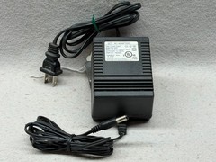 Wall Wart, AC/DC Adapter, Model: DND-3005, 30 VDC 500 ma