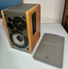 Edifier R1280T Powered Bookshelf Speaker 2.0 Active Near Field Studio Multimedia