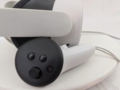 Meta Quest 3 Standalone VR Headset & Controllers – Tested Working – READ