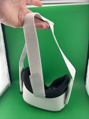 Oculus Quest 2 Virtual Reality 128gb w/Controllers In Great Condition(T30)