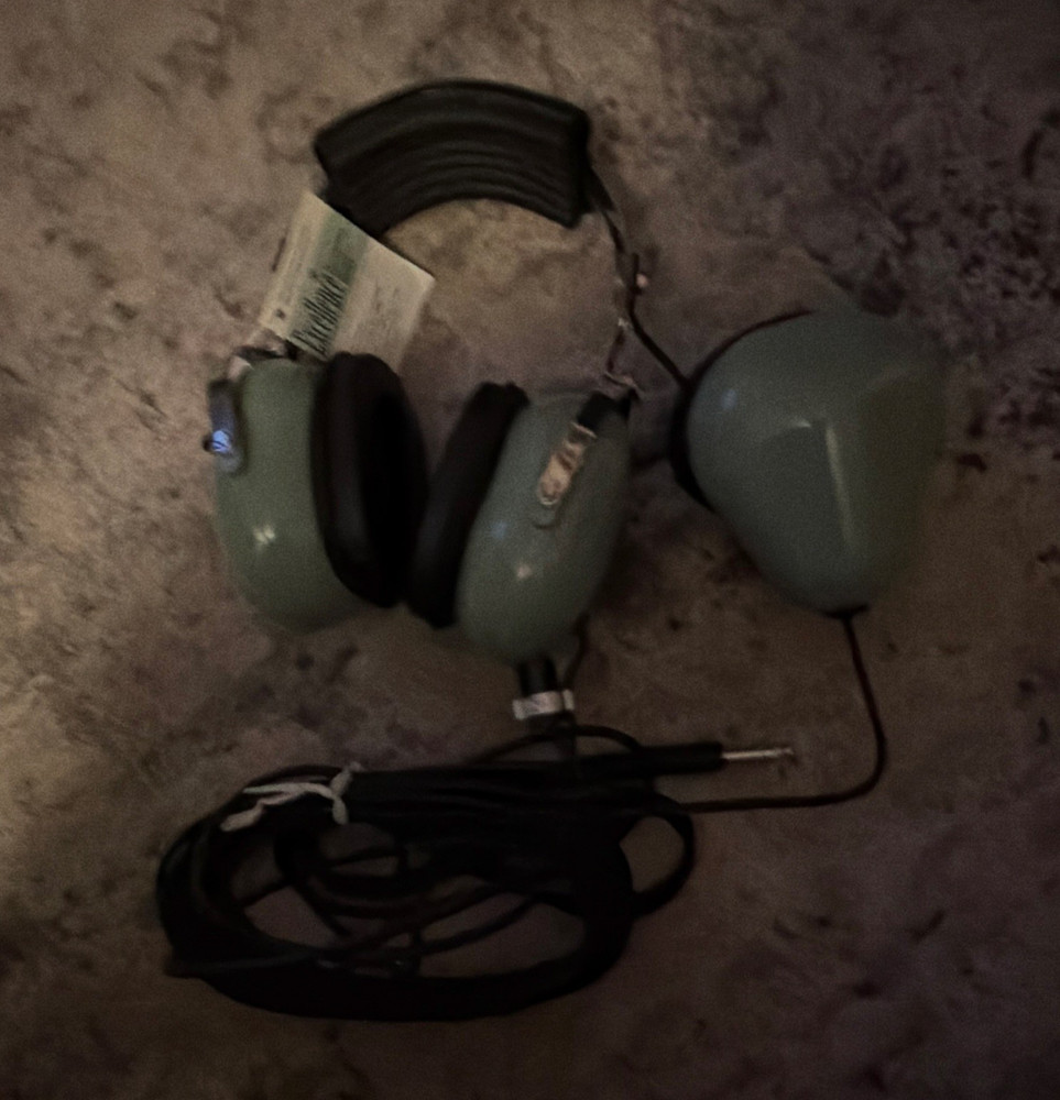 David Clark Aviation Ramp Agent Headset w/ Noise Shielded PTT Mic – Green