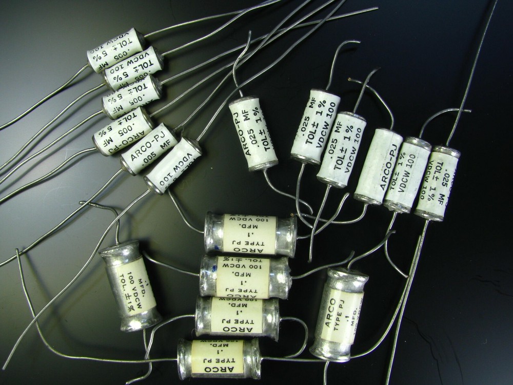 ARCO POLYSTYRENE CAPACITORS 0.1UF,0.025 UF,0.005UF/1%/100V.L0T OF 18 PCS