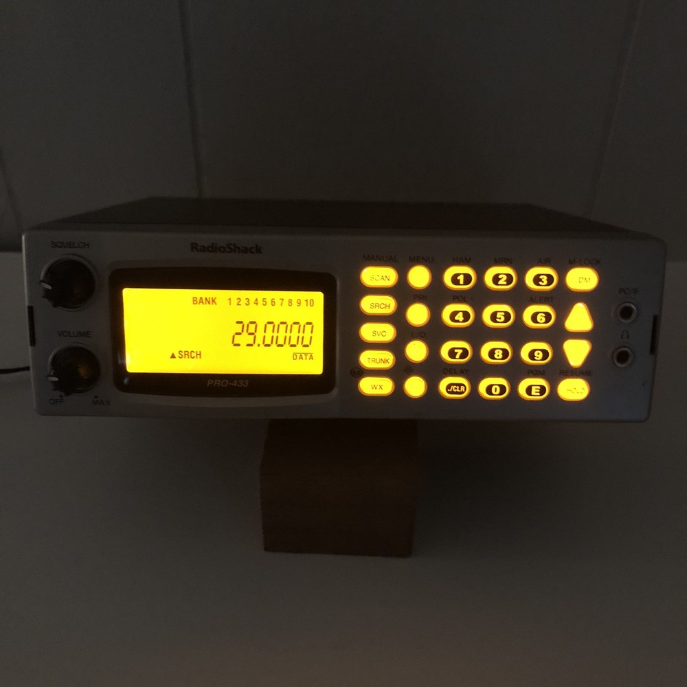 Radio Shack Pro 433 1000 Channel Trunking Scanner Vintage Works.