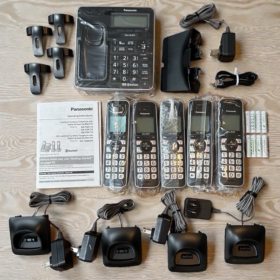 Panasonic KX-TG985SK HD Link2Cell Cordless Telephone w/ 5 Handsets Bluetooth