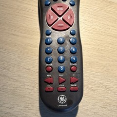 GE Universal Remote Control RC24912-A Black Blue Red Wireless 10m+