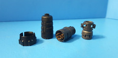 (3 PIECES) 5 Position Circular Connector Plug, EN3C5M, Switchcraft, GOLD SOLDER