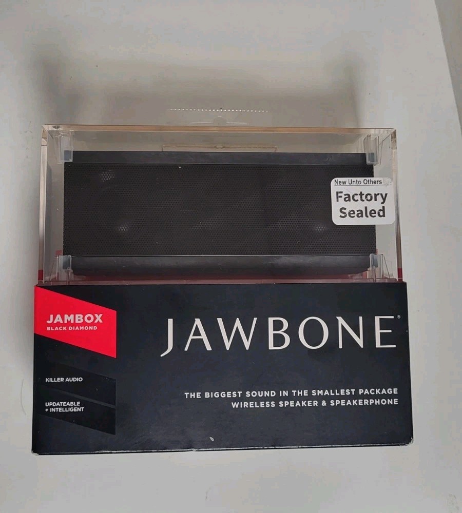 Jawbone Jambox Black Diamond portable wireless bluetooth speaker speakerphone