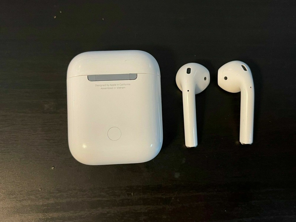 OEM Apple AirPods 2nd Gen Right or Left or Charging Case Replacement A2031 A2032