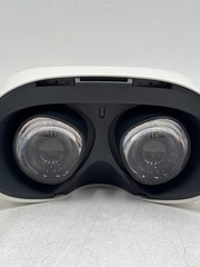 Meta Oculus Quest 2 128GB White Standalone VR Headset