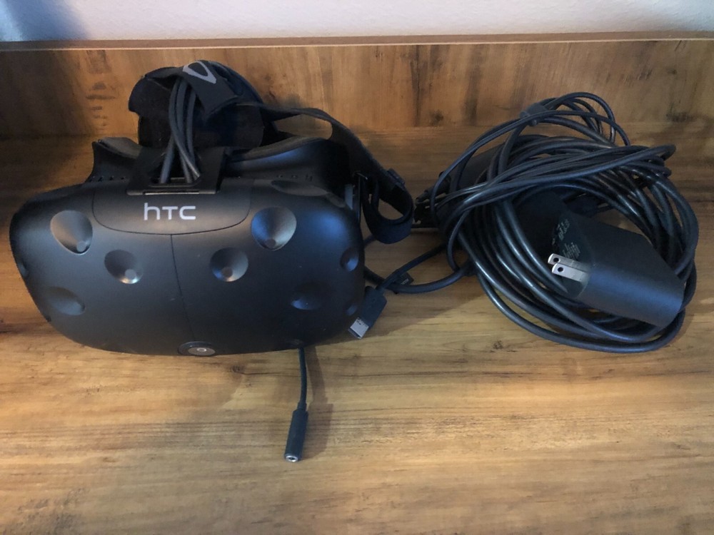 HTC Vive Virtual Reality Headset “ONLY” Pre-owned