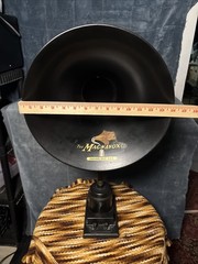1920’s MAGNAVOX R3 Mod. B POWERED 14” HORN SPEAKER 44738