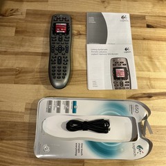 Logitech 915-000159 Harmony 650 Universal Color Screen Remote – Silver