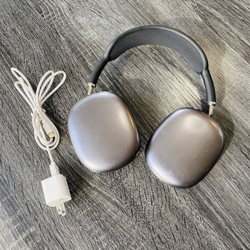 Apple AirPods Max Space Gray Lightning Cable W/ Charging Cord Tested