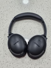 Bose QuietComfort Wireless Over-Ear Headphones – Black