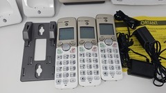 AT&T EL52313 DECT 6.0 3 Handset Answering System with Caller ID/Call Waiting