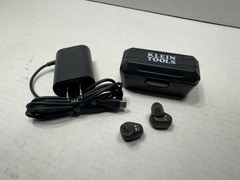 KLEIN TOOLS [AESEB1] WIRELESS BLUETOOTH JOBSITE IN-EAR EARBUDS – [COMPLETE SET]