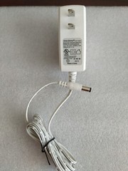 AC/DC Adaptor INPUT:100-240V 50-60Hz 0.5A OUTPUT: 5.0V 1A 5mm plug tip