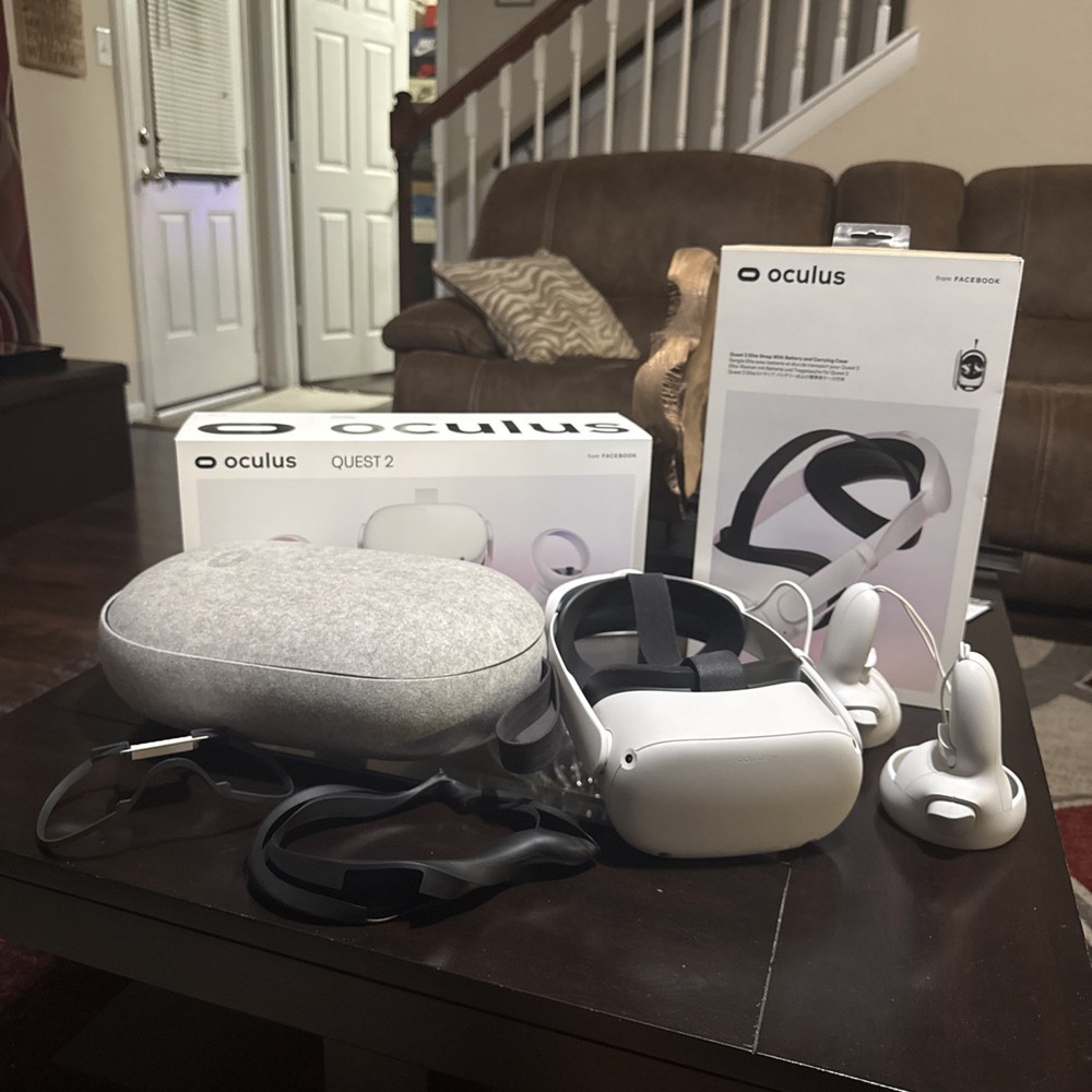 Oculus Quest 2 64GB VR Headset + Elite Strap with battery and carrying case