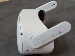 Meta Quest 2 128GB Standalone VR Headset White FOR PARTS, NOT WORKING