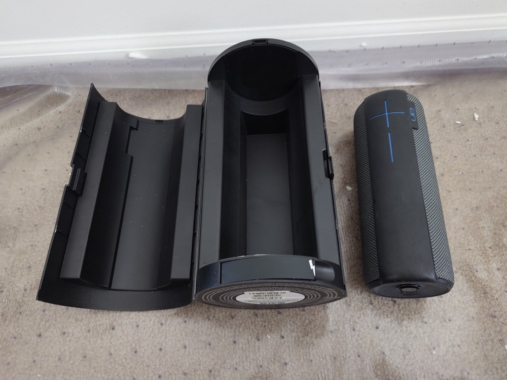 Ultimate Ears UE Megaboom S-00147 Powerful Sound – Black Blue