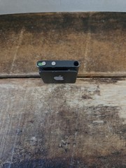 Apple iPod Shuffle 4th Generation 2GB Space Gray