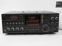 Icom IC-781 Ham Radio HF Transceiver + Manual + Box (SN 2936, excellent)
