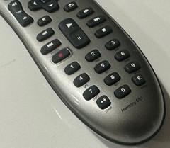 LOGITECH HARMONY 650 UNIVERSAL REMOTE