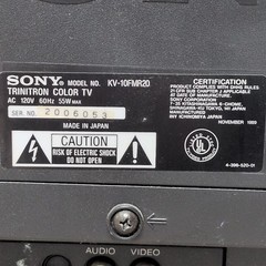 SONY TRINITRON KV-10FMV20 10″ CRT Retro Gaming Television TV Mega Bass + REMOTE