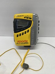 Sony Sports Groove Walkman WM-FS499 Radio Cassette Player Headphones Yellow VTG