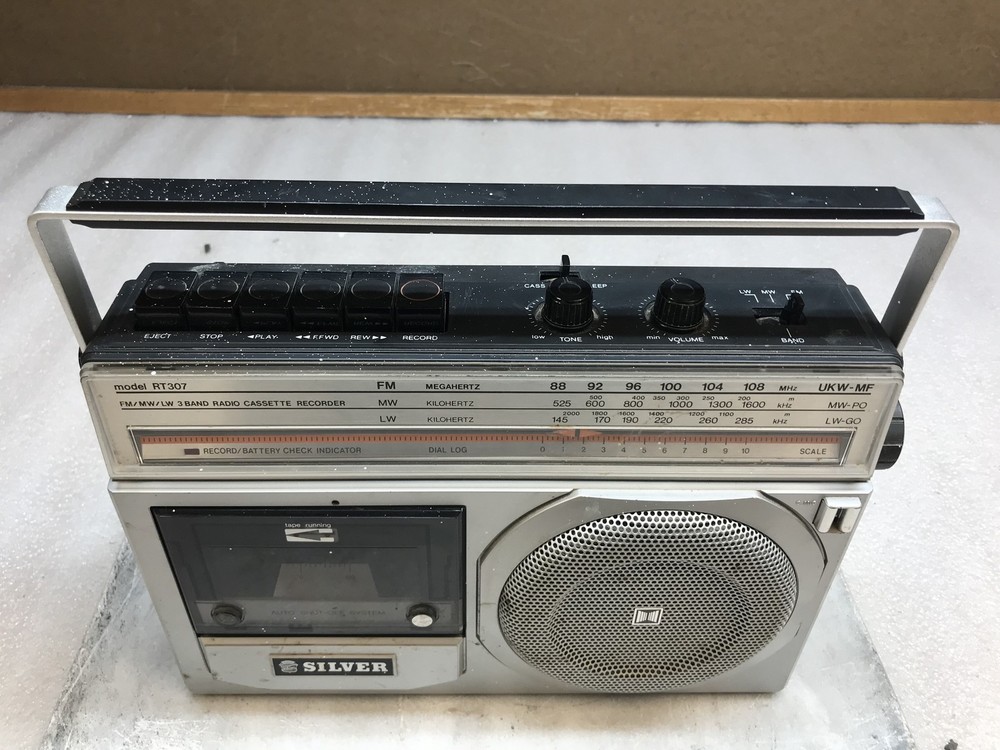 Silver RT307 Mono FM/MW/LW Vintage 3 Band Radio Cassette Recorder – Read Desx