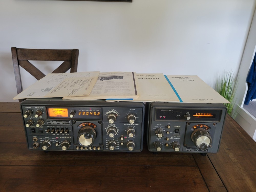 YAESU FT-101ZD & FV-101Z Amateur Ham Radio Transceiver & External VFO + Manuals
