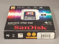 *NOS/SEALED* Sandisk Sansa Clip Zip MP3 Player, 4GB/Blue, FREE SHIP!