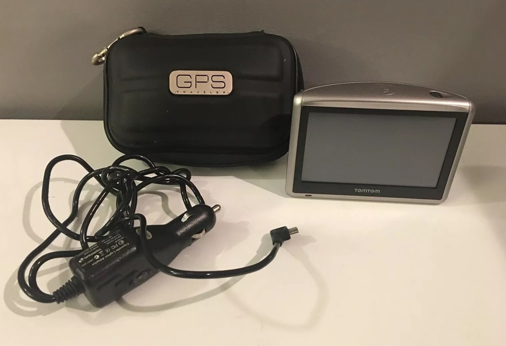 TomTom ONE XL Portable Car 4.3″ LCD GPS System w/Adaptor & Carry Case Bundle