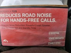 Motorola T-225 Universal Wireless Bluetooth In-Car Speakerphone distressed pack