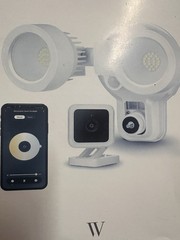 3-in-1 SmartCam Floodlight Charger and Mount for SimpliSafe Noorio B210 Wyze Cam