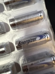 Energizer Ultimate Lithium AA Batteries – 12 Pack (Exp: 12-2050)