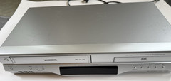 Toshiba SD-V393SU2 VCR-DVD Combo Player, Progressive Scan, VHS/DVD, NO REMOTE