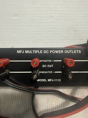 MFJ-1112 Power strip, 15 AMPS, 6 outputs Deluxe Multiple DC Power Outlets