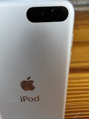 Apple iPod touch 5th Generation 32GB Silver Model A1421 w/ Cord PRISTINE!
