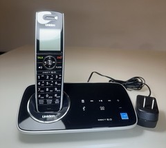 Uniden DECT 6.0 D2280-3 Phone With Digital Answering System-In box