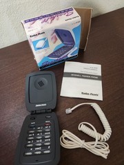 Radio Shack Seashell Fashion Corded Telephone Vintage/Retro Compact Black 43-830