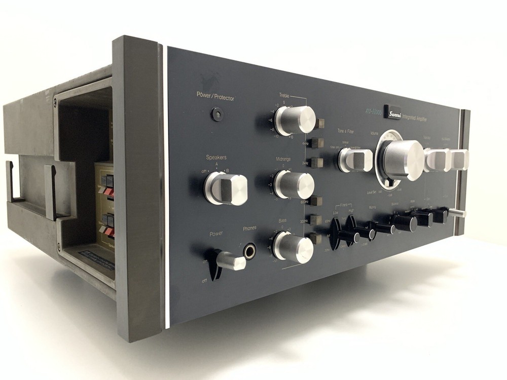SANSUI AU 11000 RARE Integrated Stereo Amplifier 220W RMS Vintage 1975 Good Look