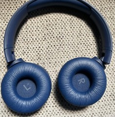 JBL Tune 510BT (Blue) Wireless Bluetooth On-Ear Headphones Mint Cond With Case
