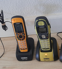 Uniden DECT 6.0 DWX337 Phone Rugged Handset MIXED LOT Yellow/green Dwx207