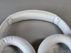 Bose Quiet Comfort Noise Cancelling Wireless Bluetooth Headphones in Smoke White