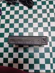 Vanco 280704 HDMI 1 x 4 Splitter/Extender