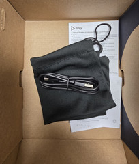 Poly Voyager 4320 UC Wireless Stereo Bluetooth Headset with Stand USB-A 77Y99AA