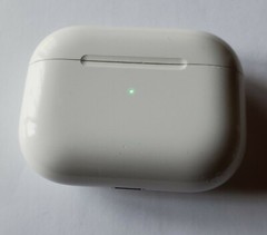 Original Apple AirPods Pro MAGSAFE Magnetic Wireless CHARGING CASE ONLY 1st Gen