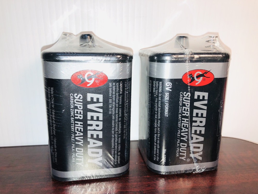 2 Eveready 1209 Zinc-Carbon Super Heavy Duty Lantern 6 Volts Battery Batteries