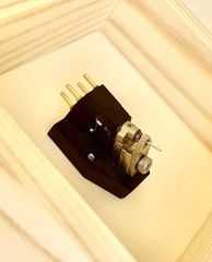 VAS Nova 0.8mV output MC Cartridge, Wood body, Microridge on Aluminum Cantilever
